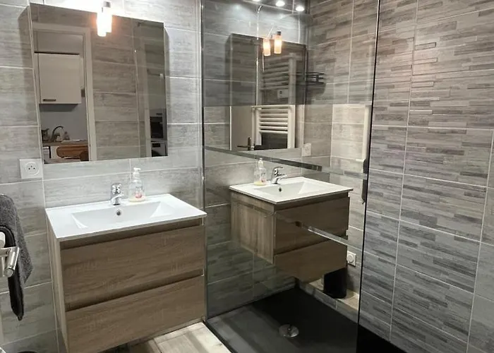 Duplex * 莱萨布勒-多洛讷